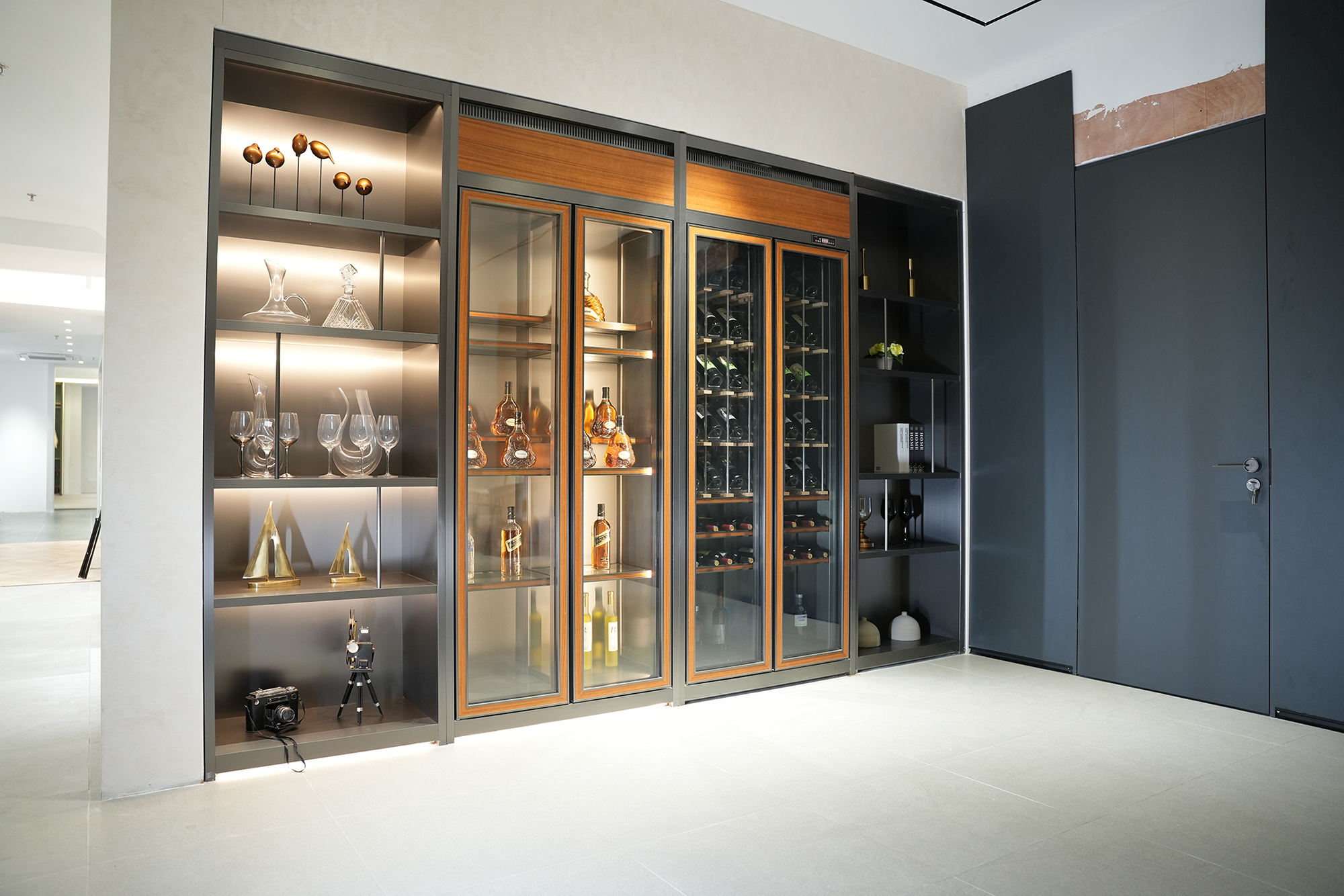Wine Cabinet