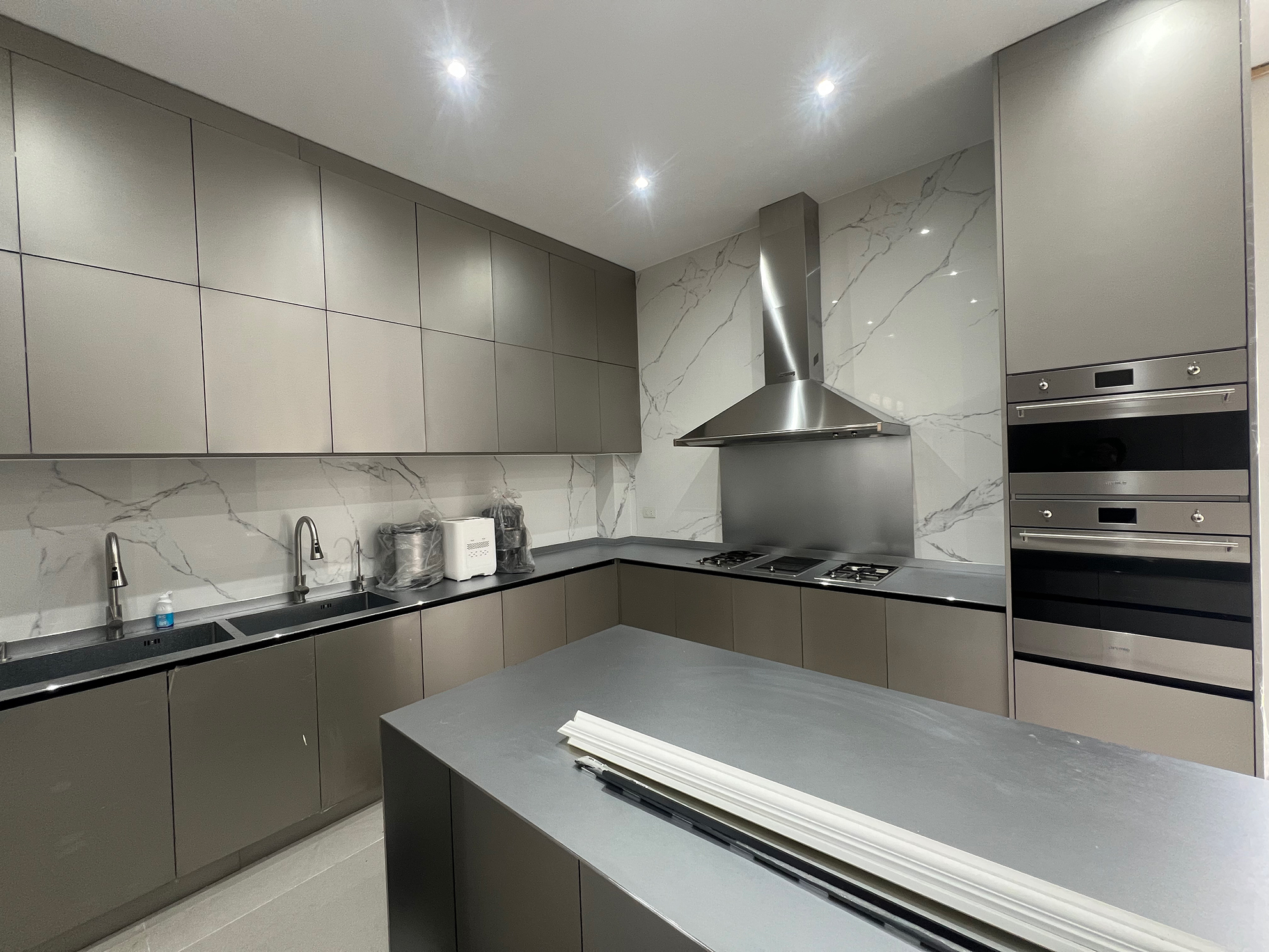 Overall kitchen cabinet