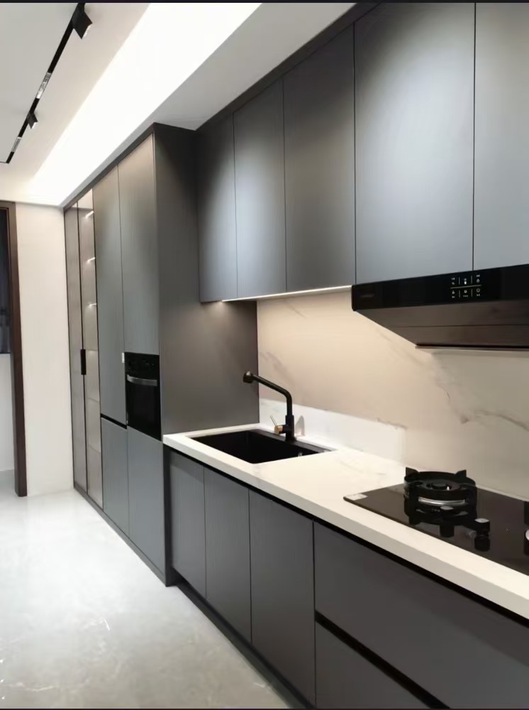 Overall kitchen cabinet