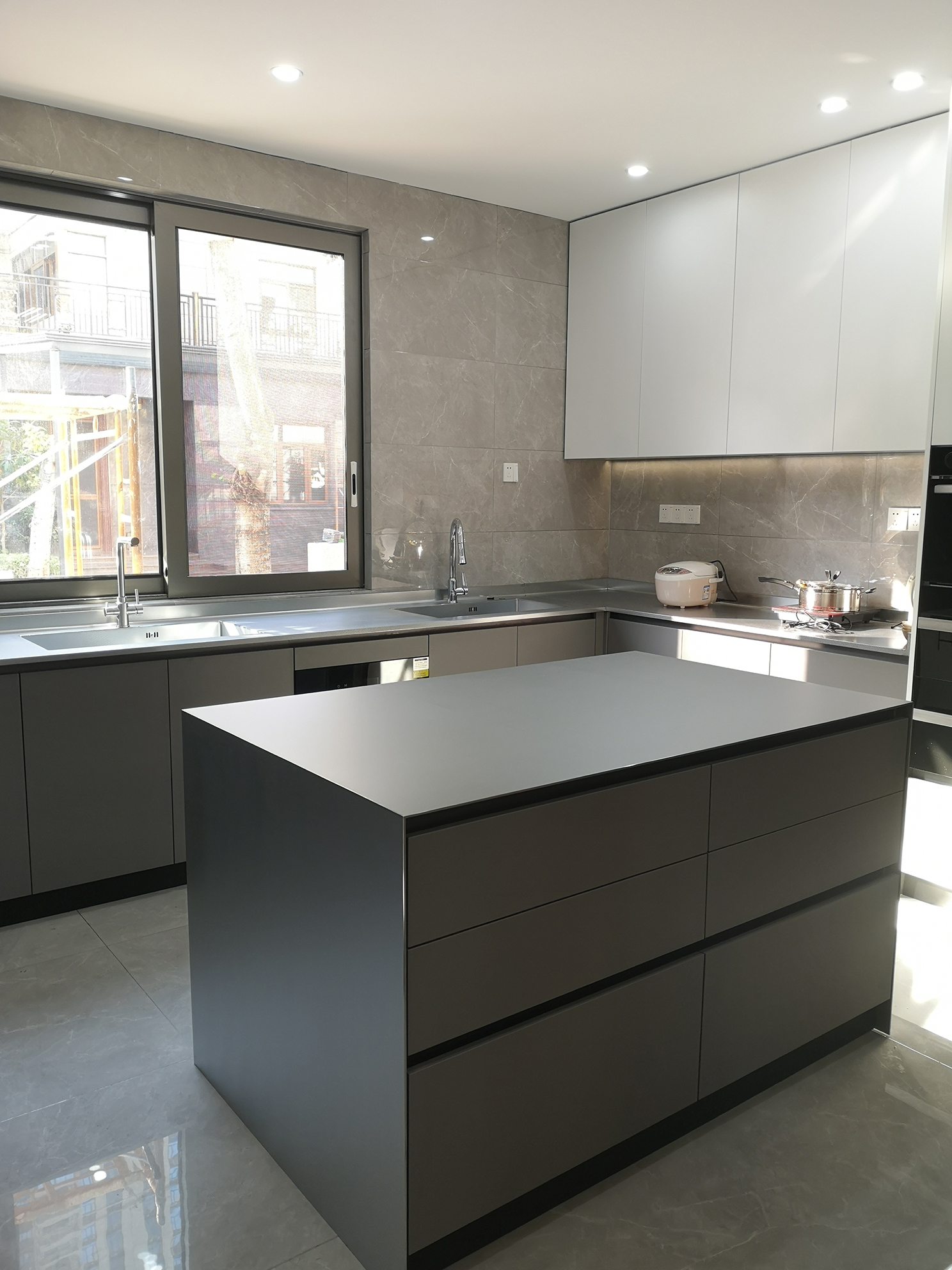 Overall kitchen cabinet
